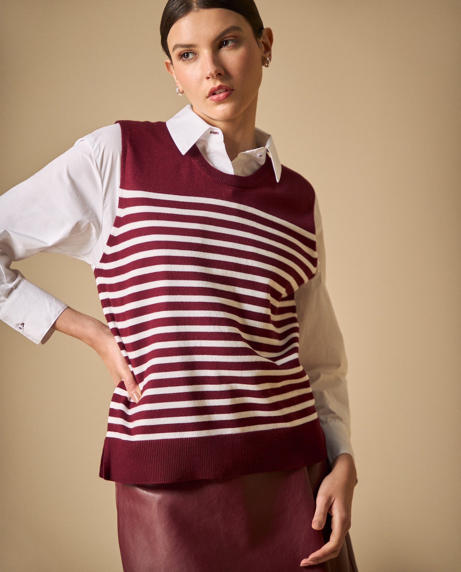 Camiseta bordada manga corta cuello redondo - Rojo 34_601H205_ROJ191617_0