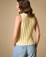 Camiseta tejida con bordado cuello redondo - Amarillo