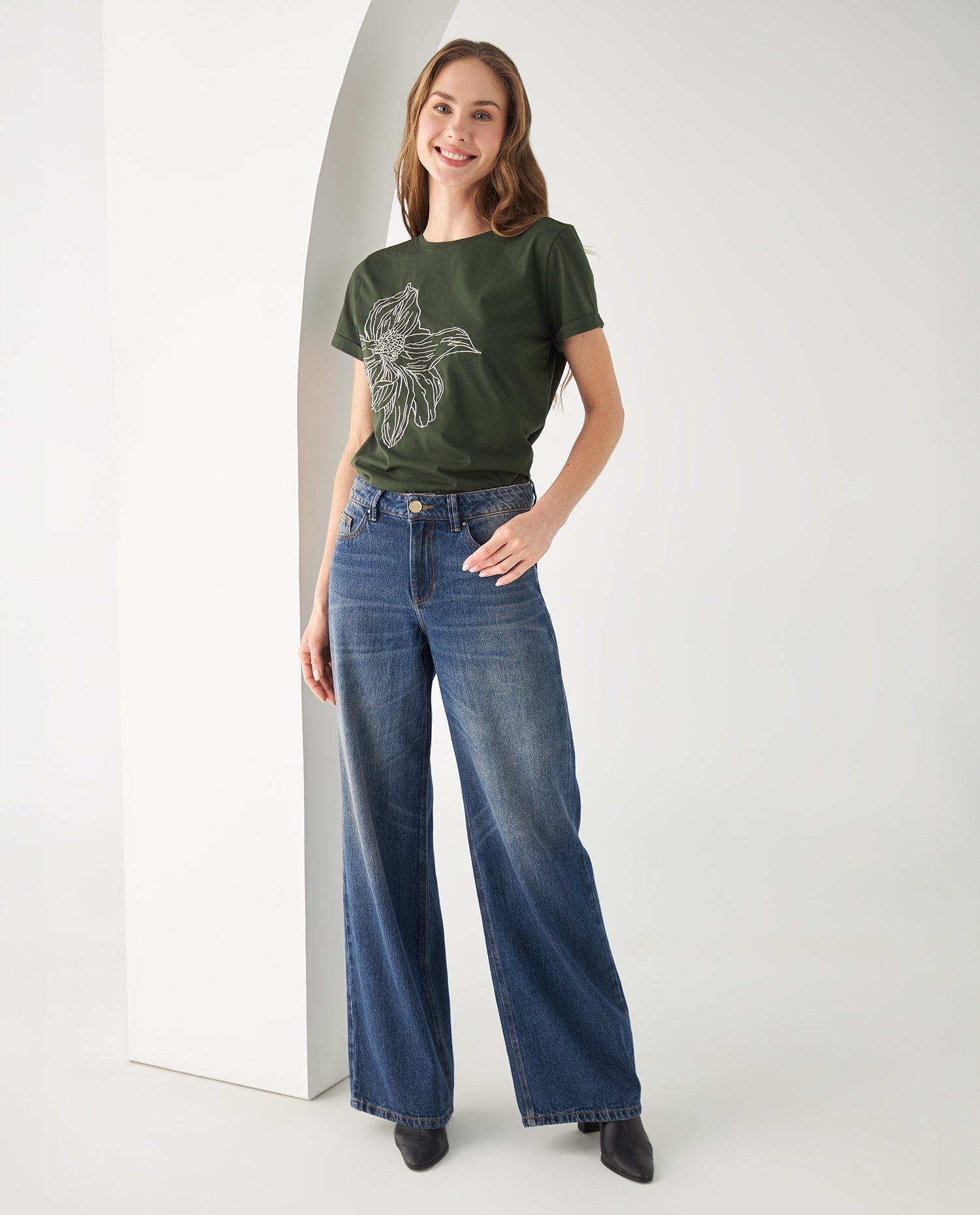Camiseta con bordado en frente para mujer - Verde