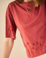 Camiseta con detalles desagujados para mujer - Rojo