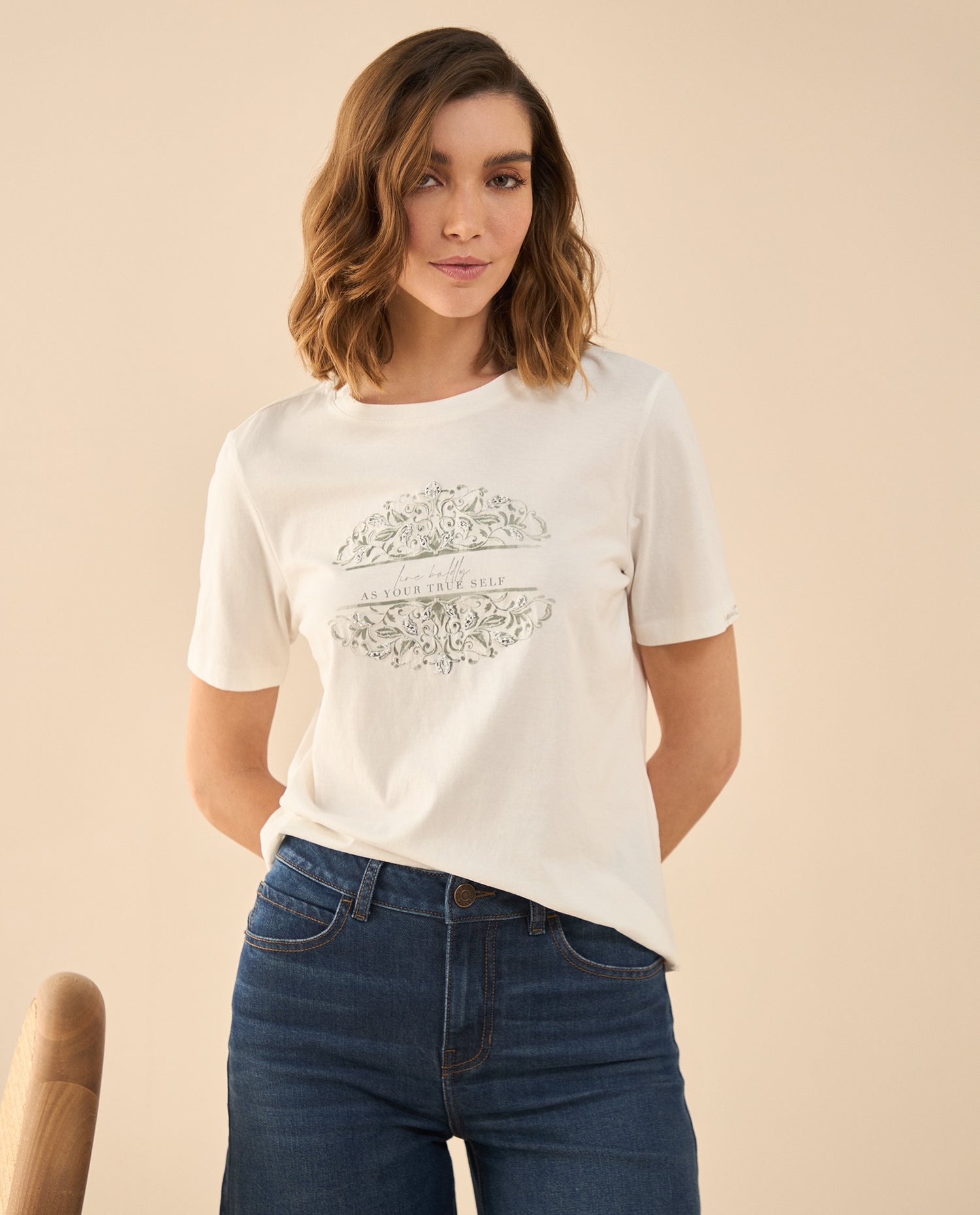 Camiseta estampada con apliques para mujer - Blanco