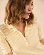 Camiseta tipo polo para mujer - Amarillo