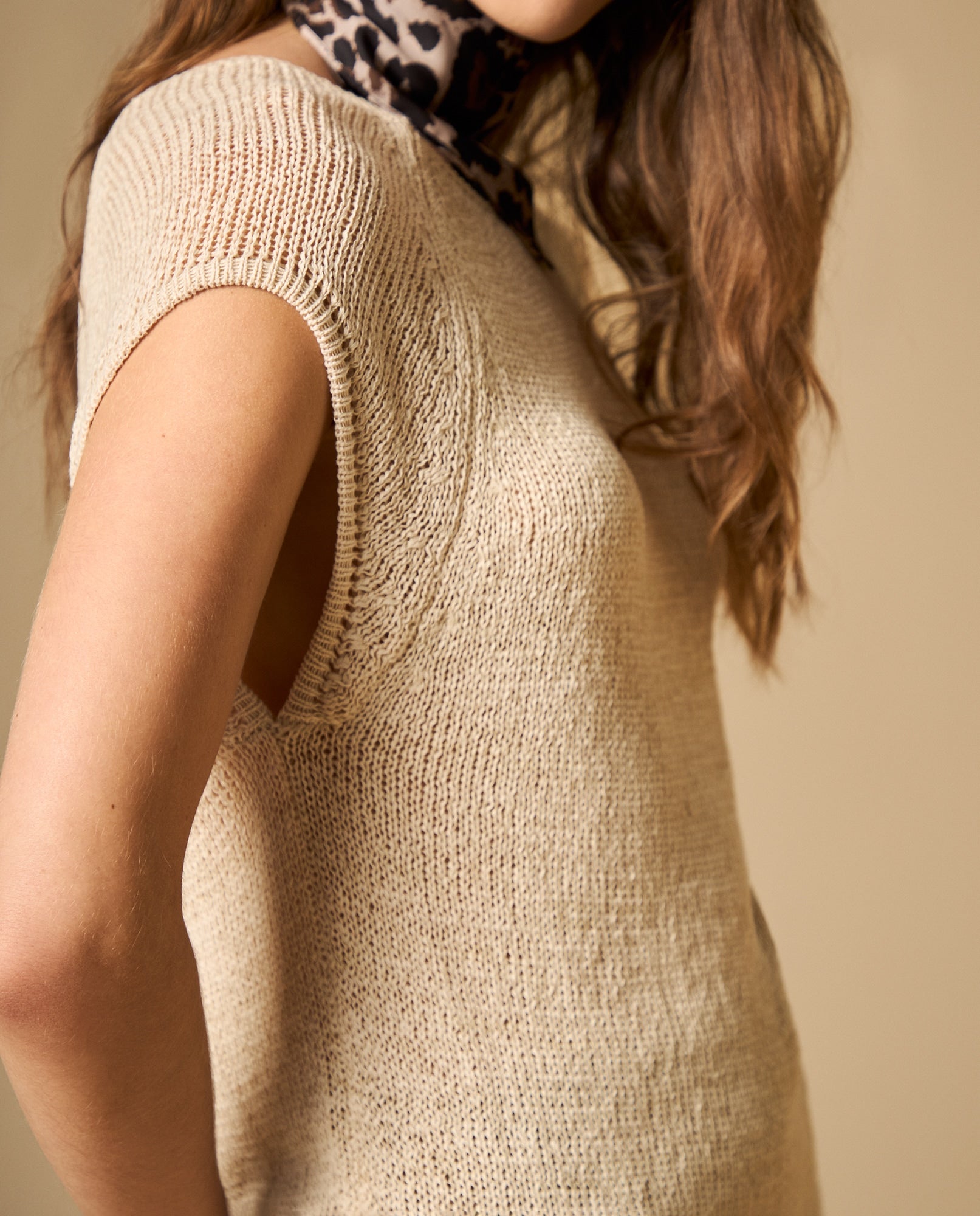 Camiseta bordada manga corta cuello redondo - Beige 34_602H200_BEI151214_3