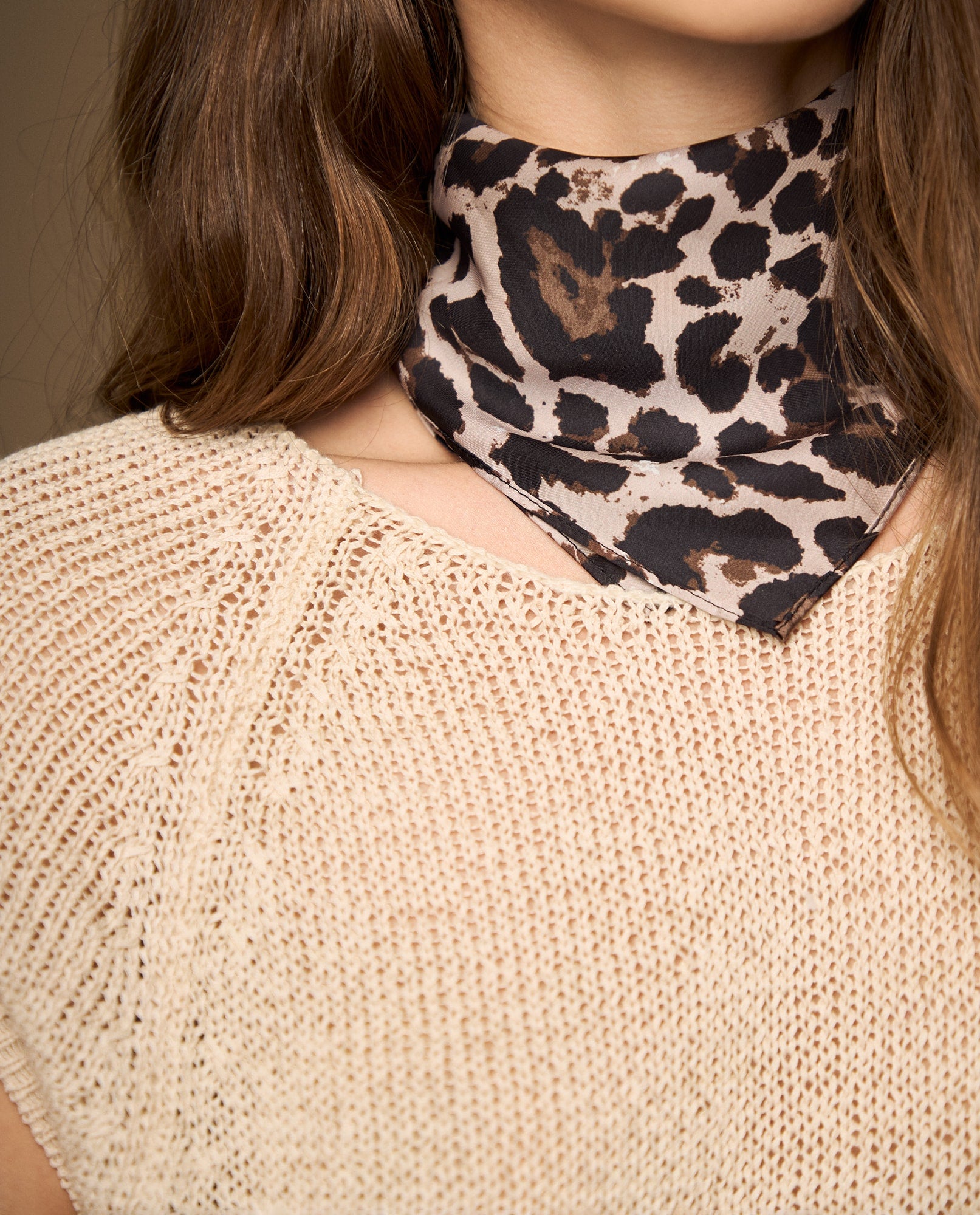 Camiseta bordada manga corta cuello redondo - Beige 34_602H200_BEI151214_5