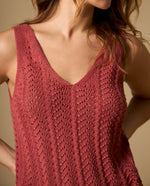 Camiseta cuello V en punto con textura - Rojo