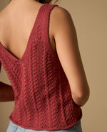 Camiseta cuello V en punto con textura - Rojo