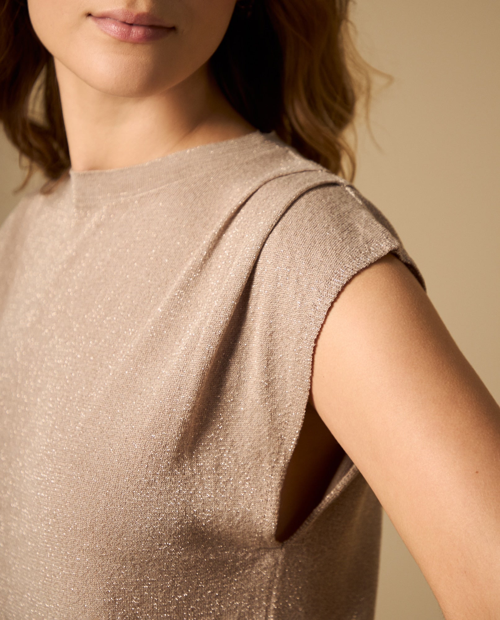 Camiseta manga sisa con brillo sutil - Beige 34_602H213_BEI161110_3
