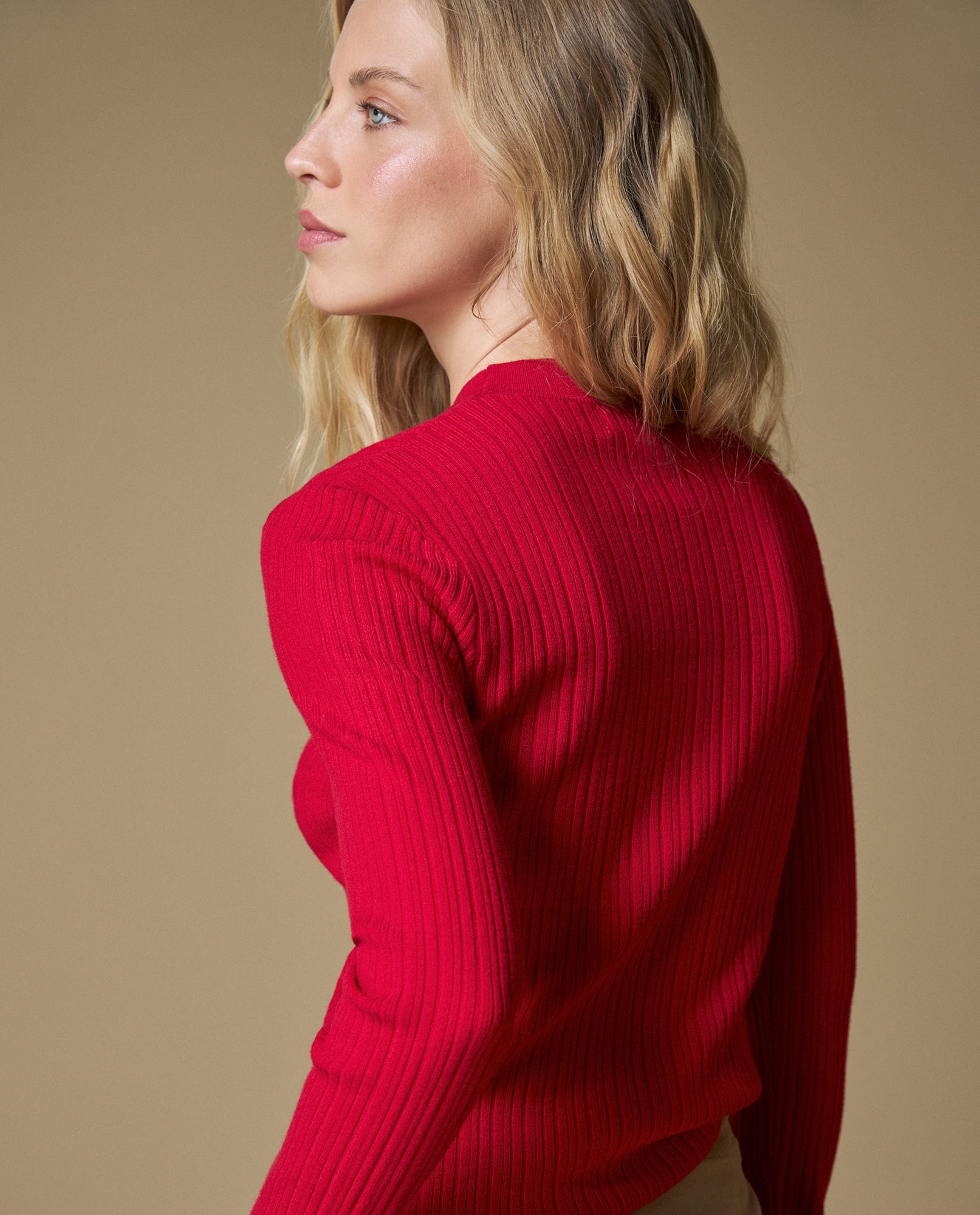 Camiseta cuello redondo larga - Rojo 34_603H212_ROJ191762_6