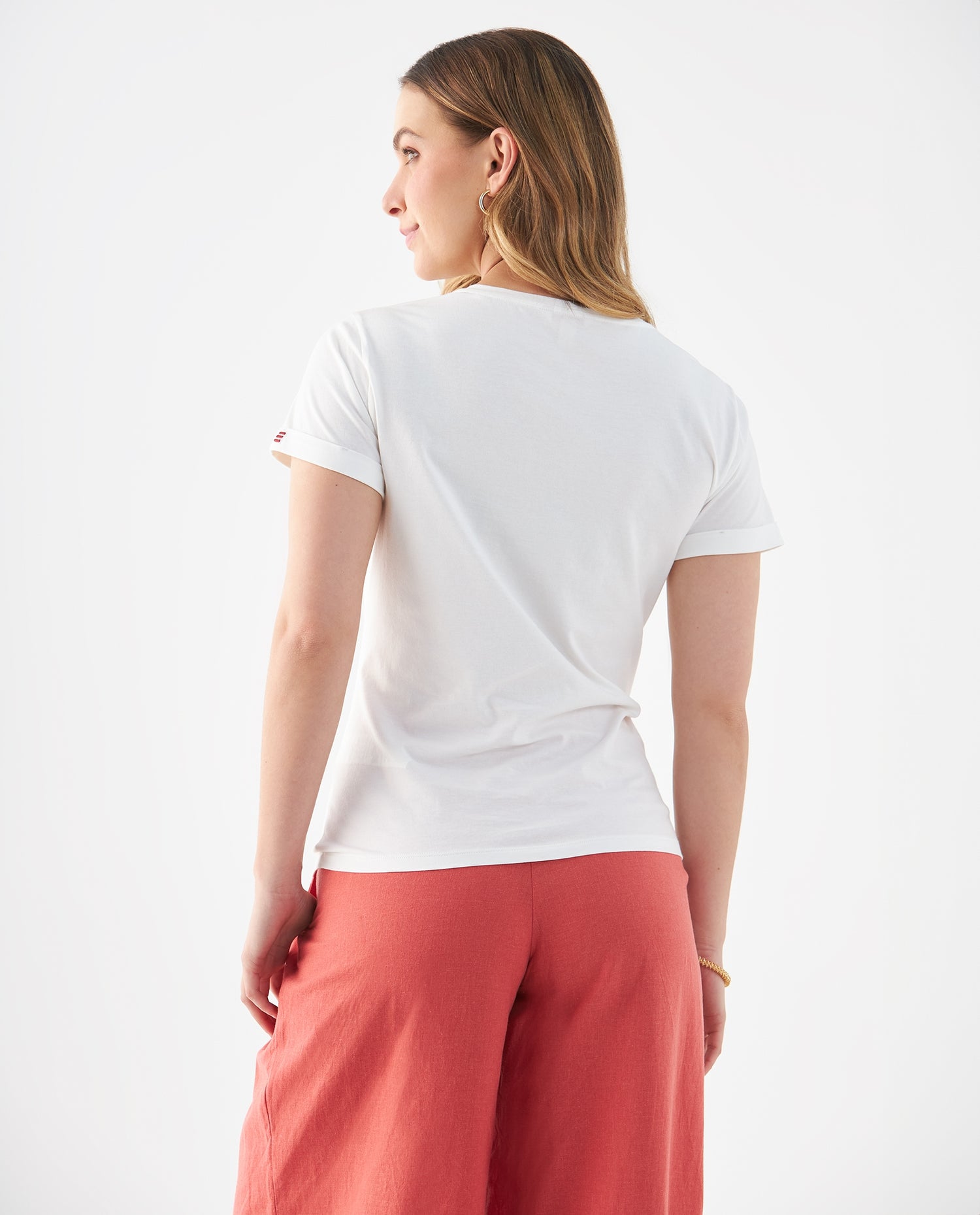 Camiseta con diseño bordado para mujer - Crudo