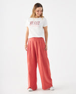 Camiseta con diseño bordado para mujer - Crudo