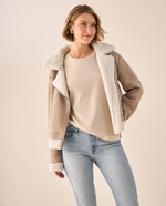 Camiseta con Encaje Decorativo - Beige