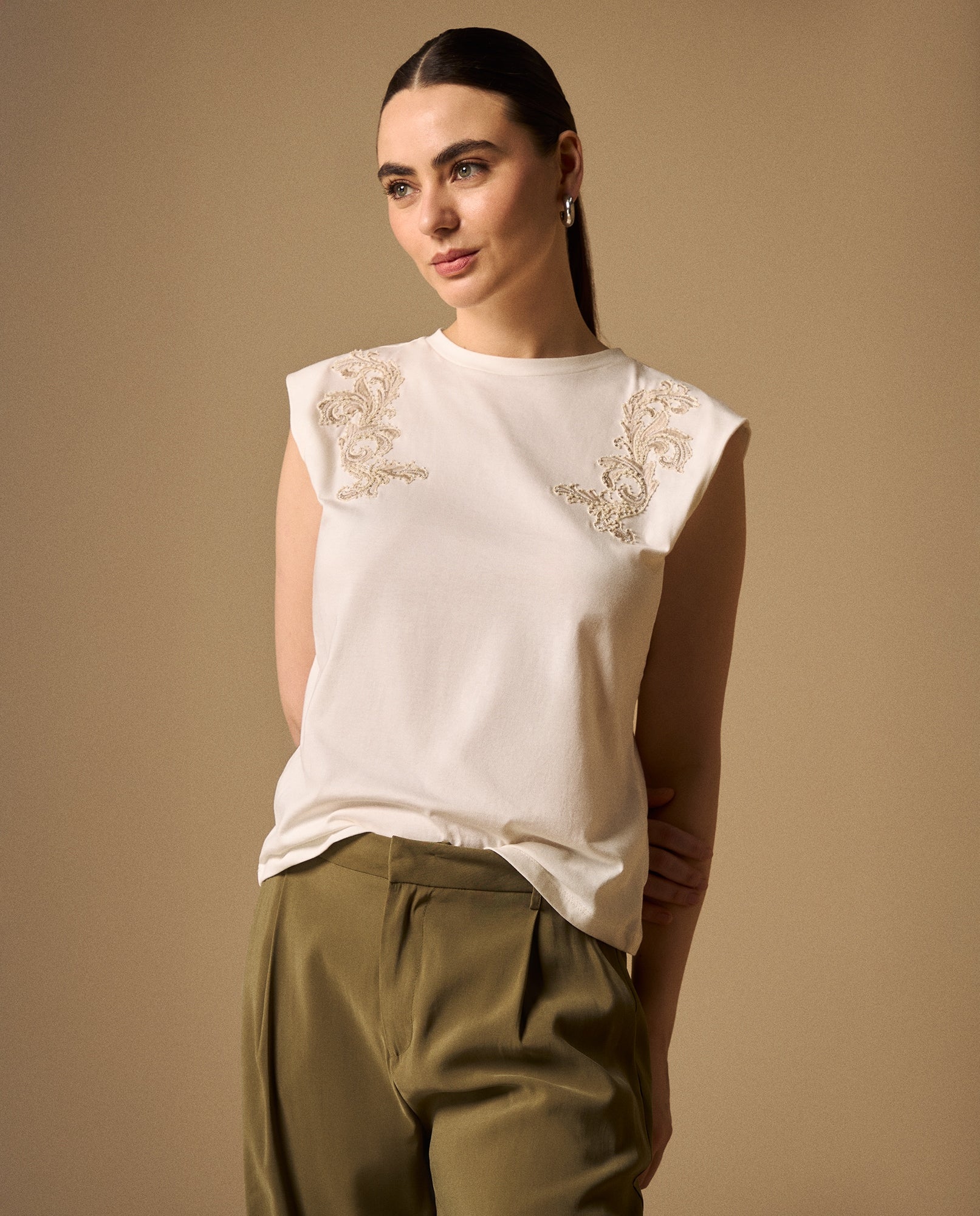 Camiseta con Bordados Paisley - Blanco 34_609G017_BLA114202_0