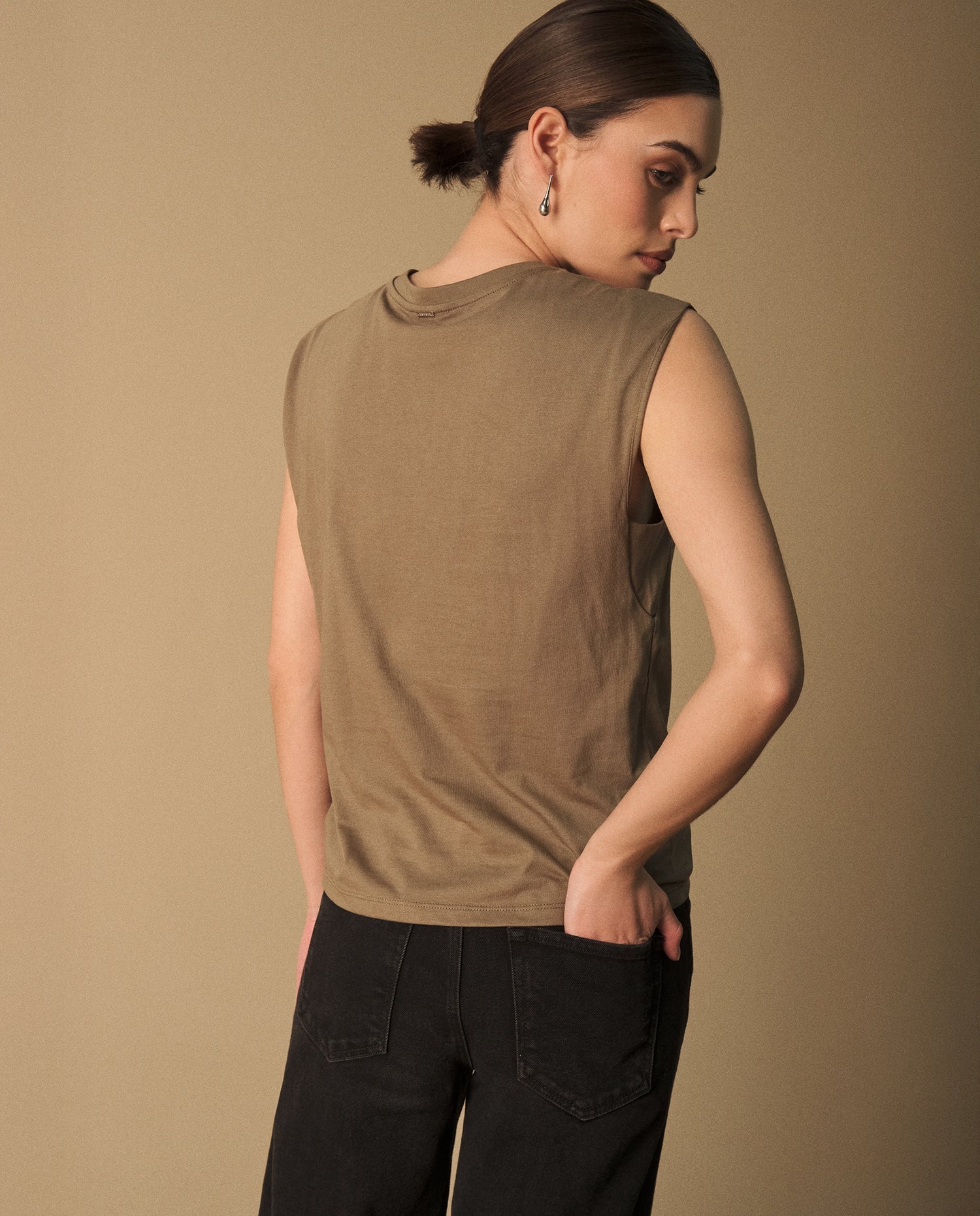 Camiseta con Bordados Paisley - Verde