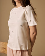 Camiseta con Flores Bordadas y Perlas - Blanco