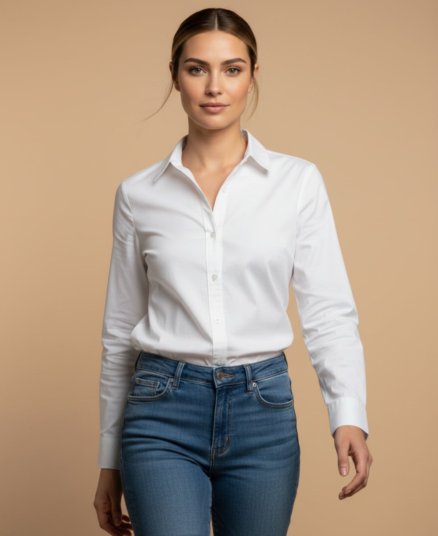 Camisa con flores bordadas para mujer - Crudo