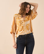 Camisa con estampado de flores para mujer - Crudo