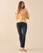 Camisa con estampado de flores para mujer - Crudo