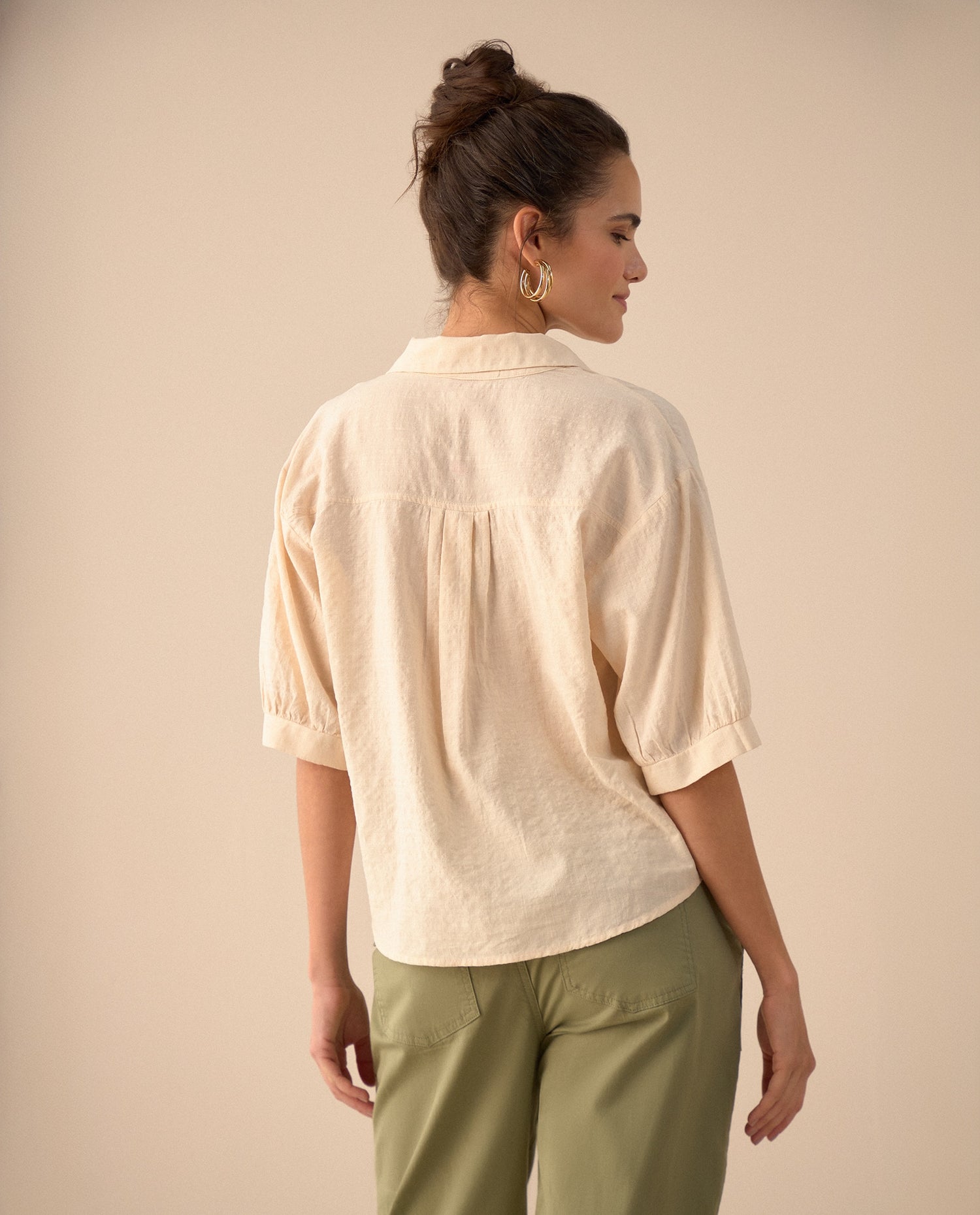 Camisa con mini escote en V para mujer - Amarillo