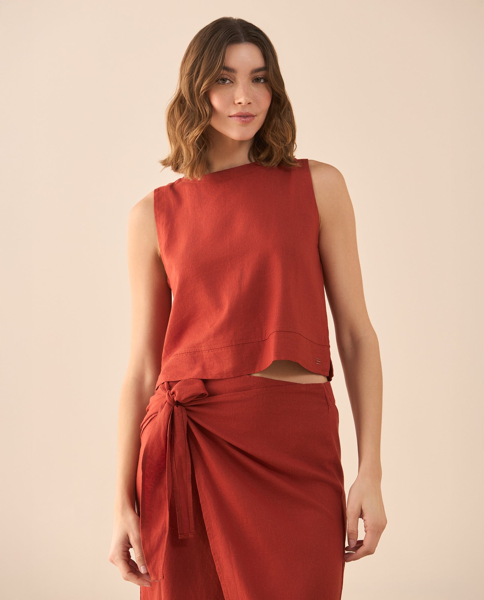 Camisa manga sisa de diseño cerrado para mujer - Rojo 34_611G035_ROJ181540_3