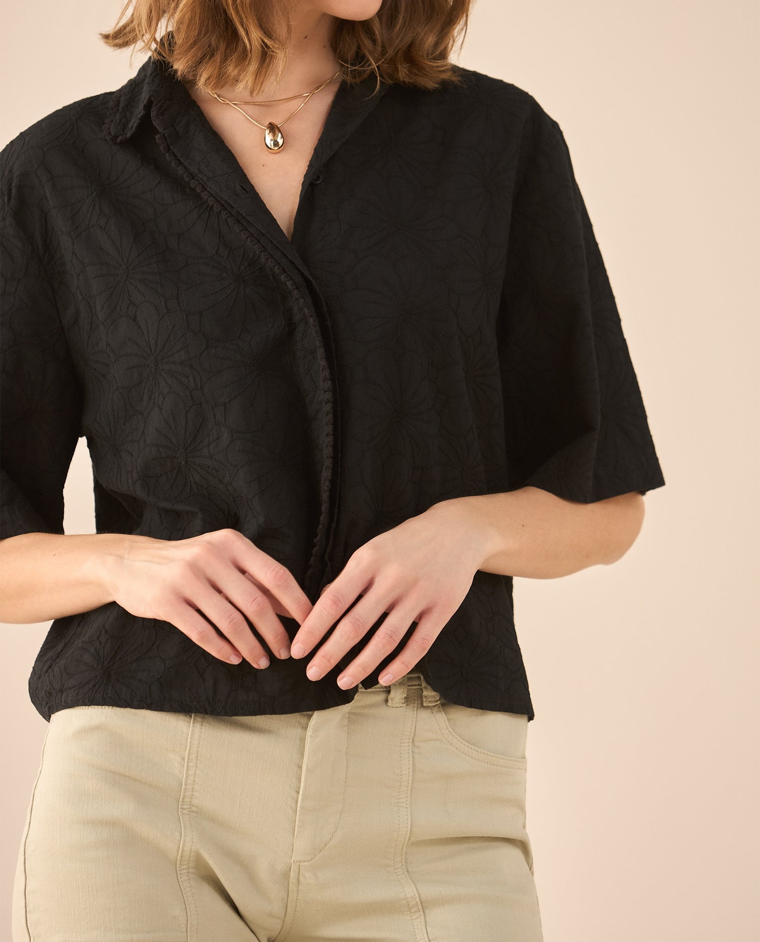 Camisa clásica con botones para mujer - Negro