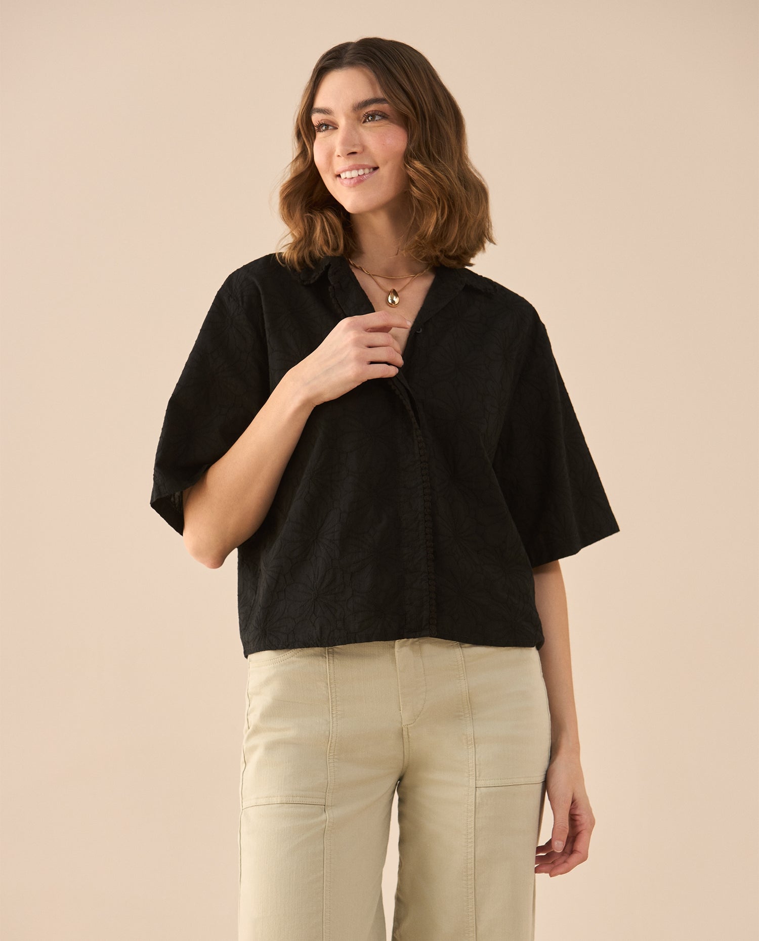 Camisa clásica con botones para mujer - Negro