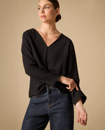 Camisa manga corta cuello en V silueta amplia - Negro