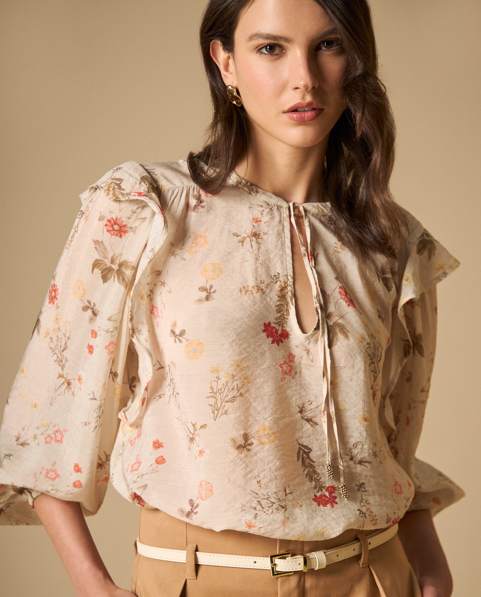 Camisa manga larga con volantes y amarre en escote - Blanco 34_611H028_BLA114202_0