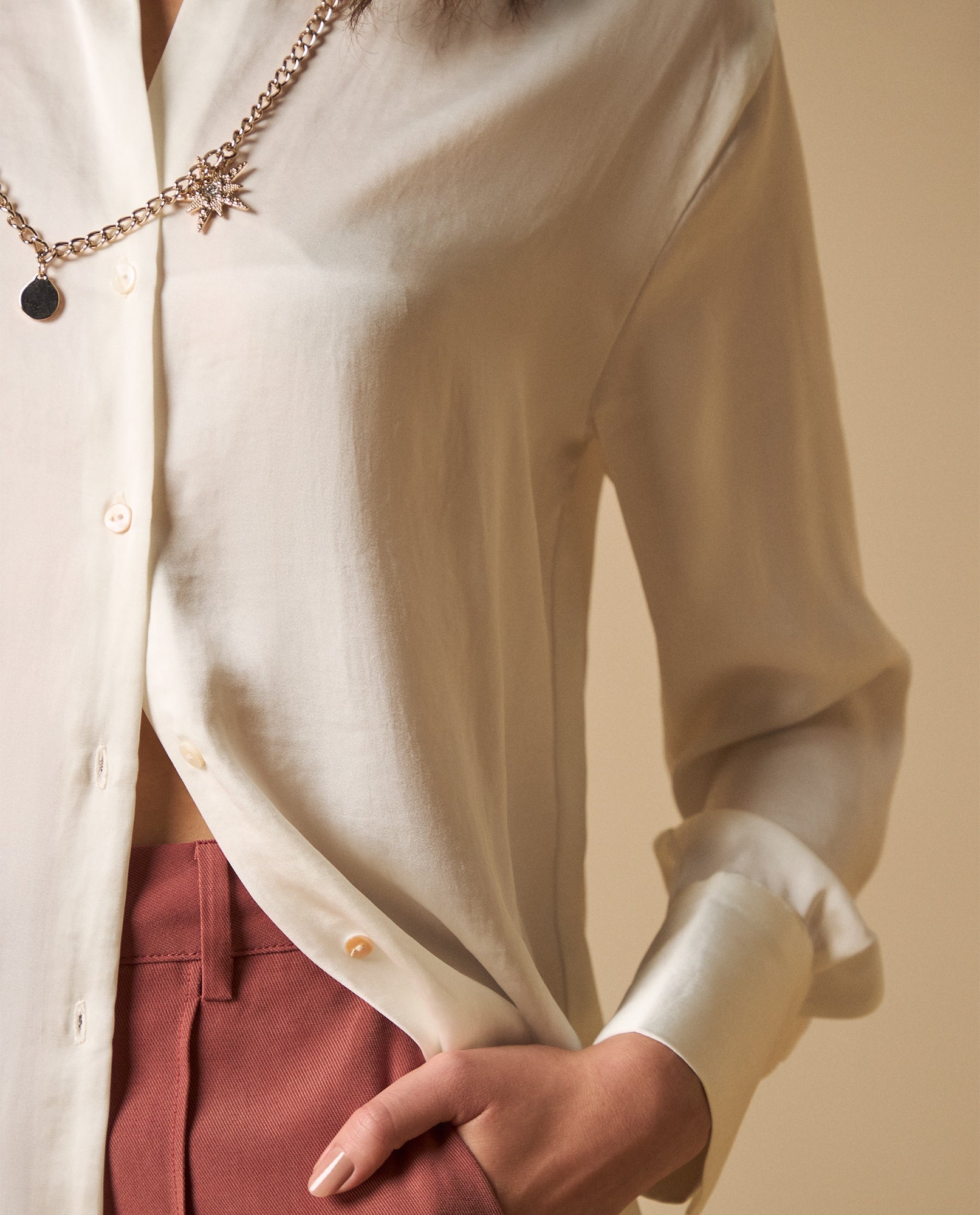 Camisa manga larga cuello camisero silueta fluida - Blanco 34_611H042_BLA114202_4