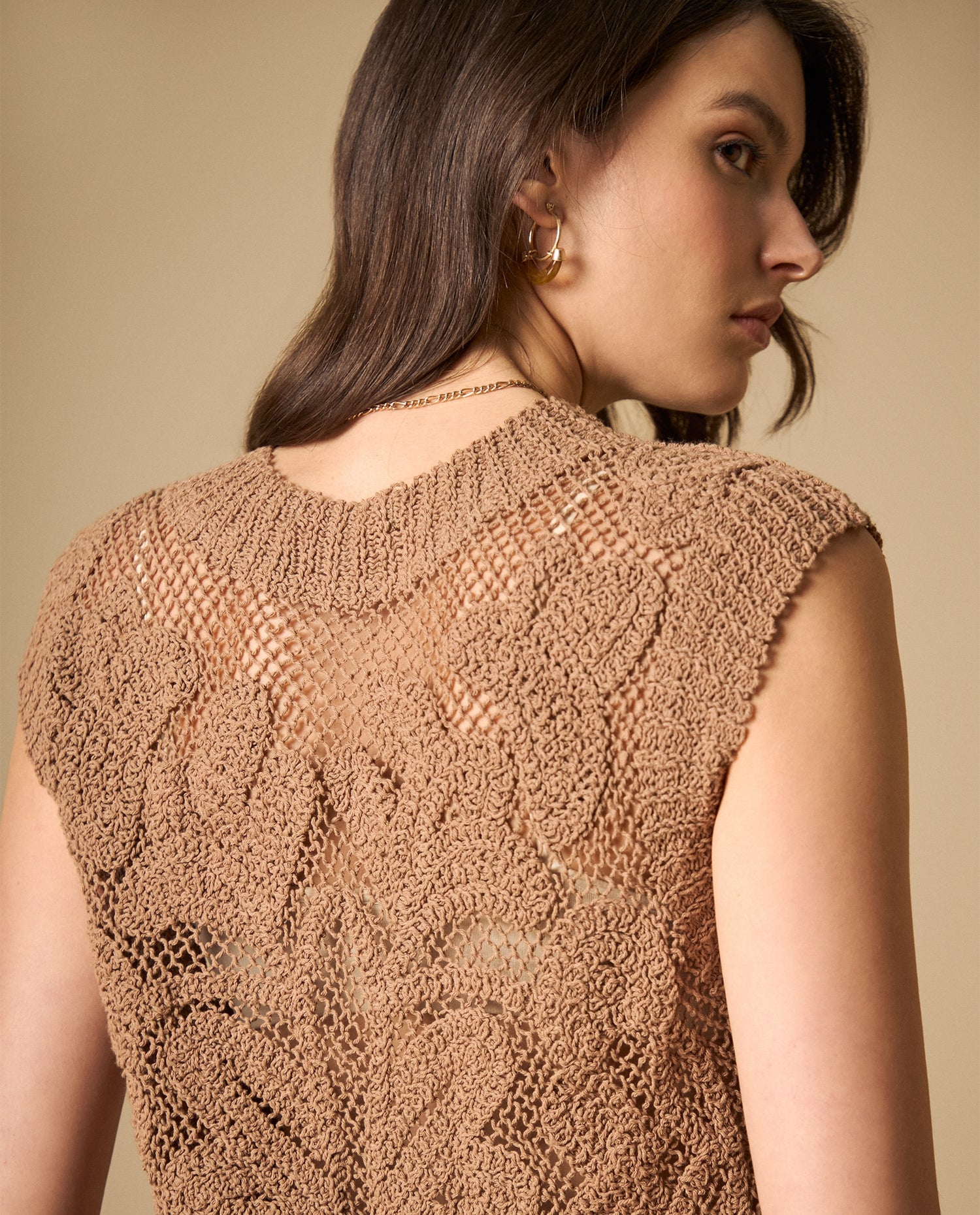 Camisa de tejido con textura manga sisa cuello redondo - Café