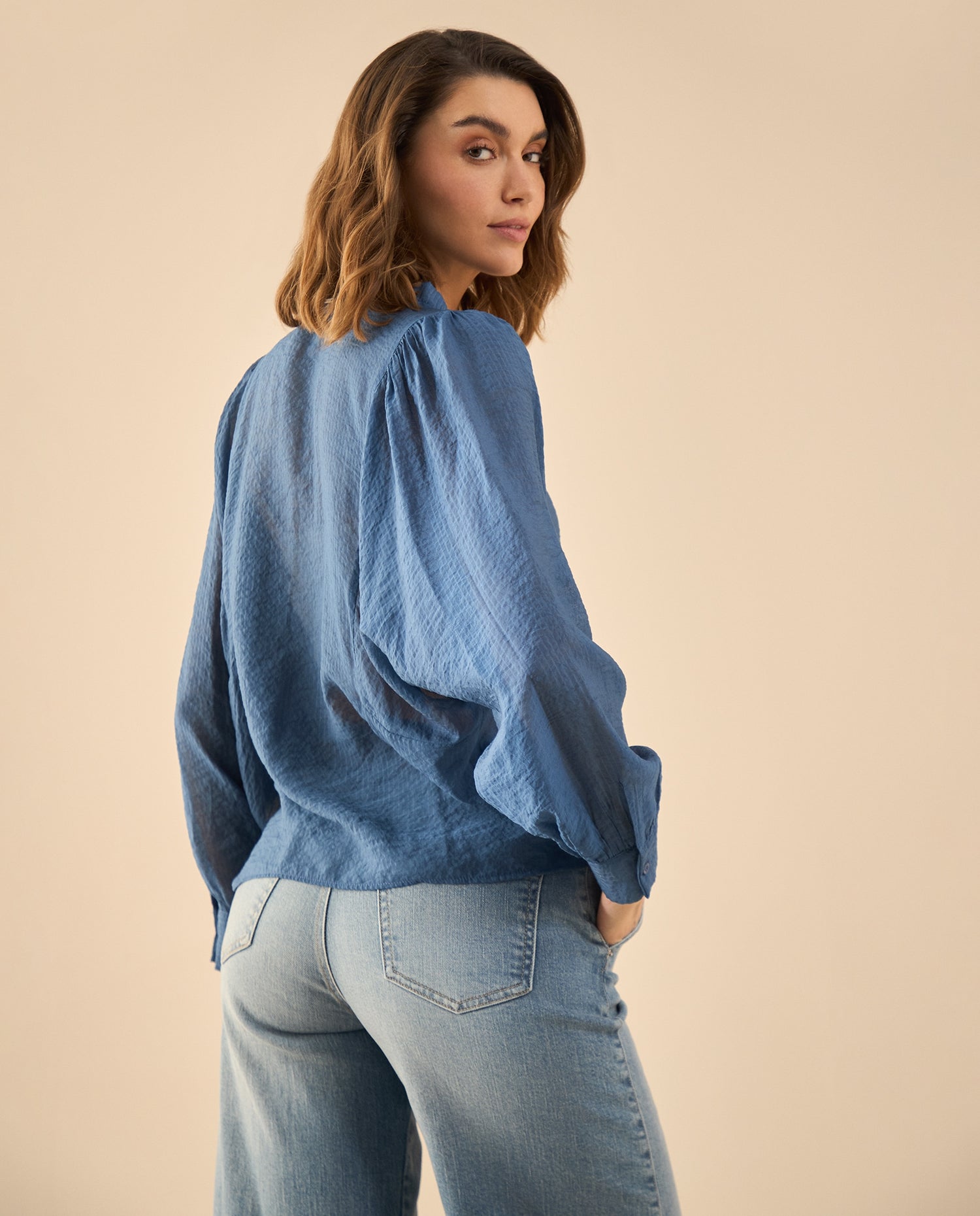 Camisa manga larga de tela fluida para mujer - Azul