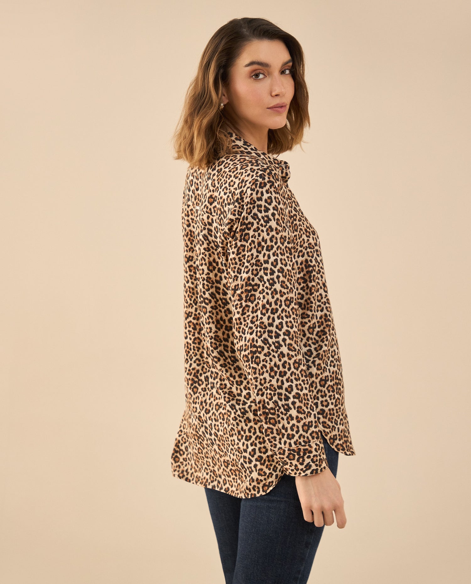 Camisa de animal print para mujer - Café