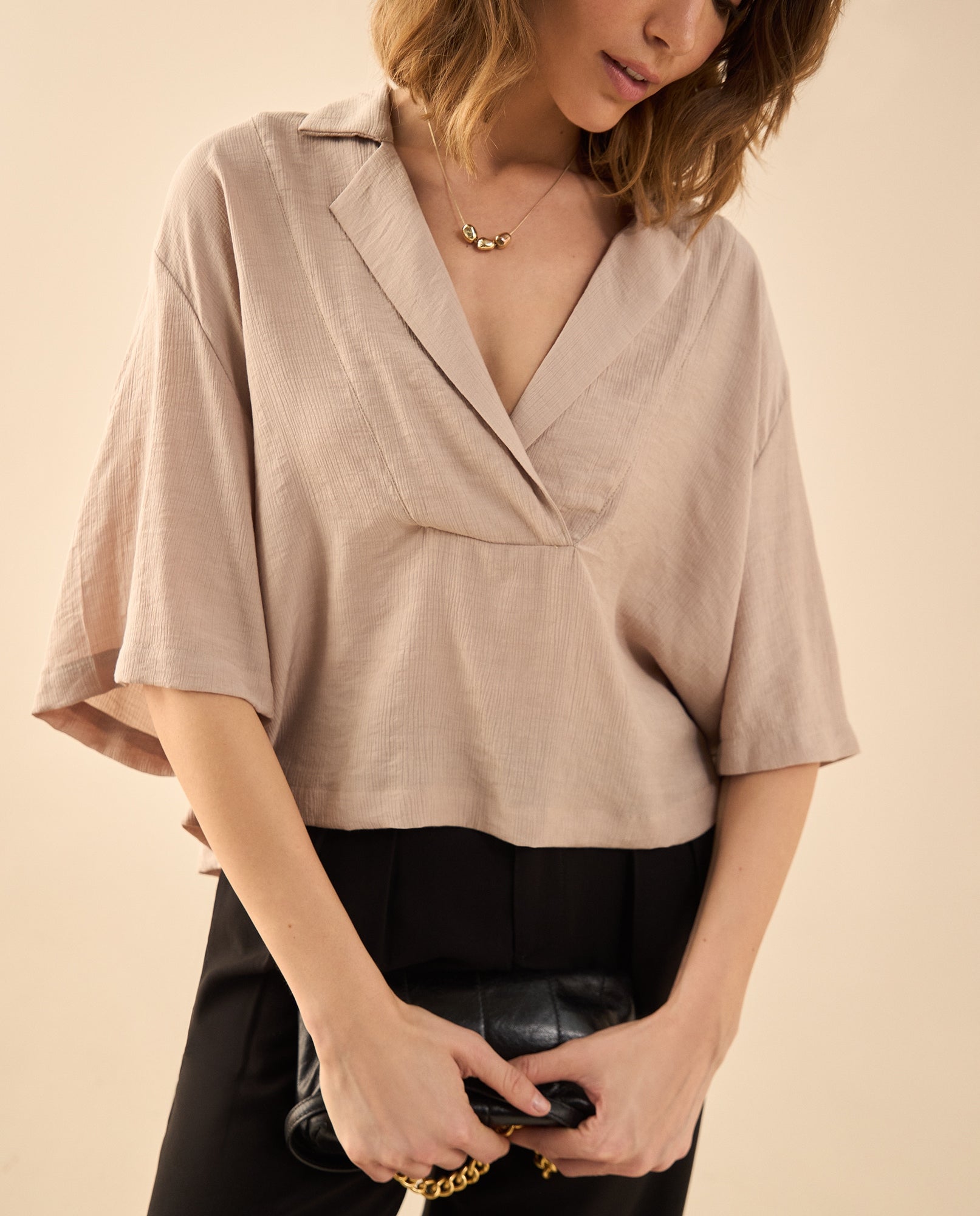 Camisa de diseño cerrado para mujer - Beige 34_612G016_BEI151306_5