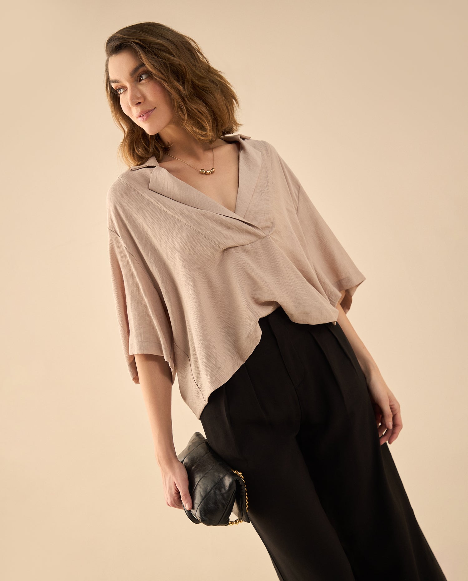 Camisa de diseño cerrado para mujer - Beige