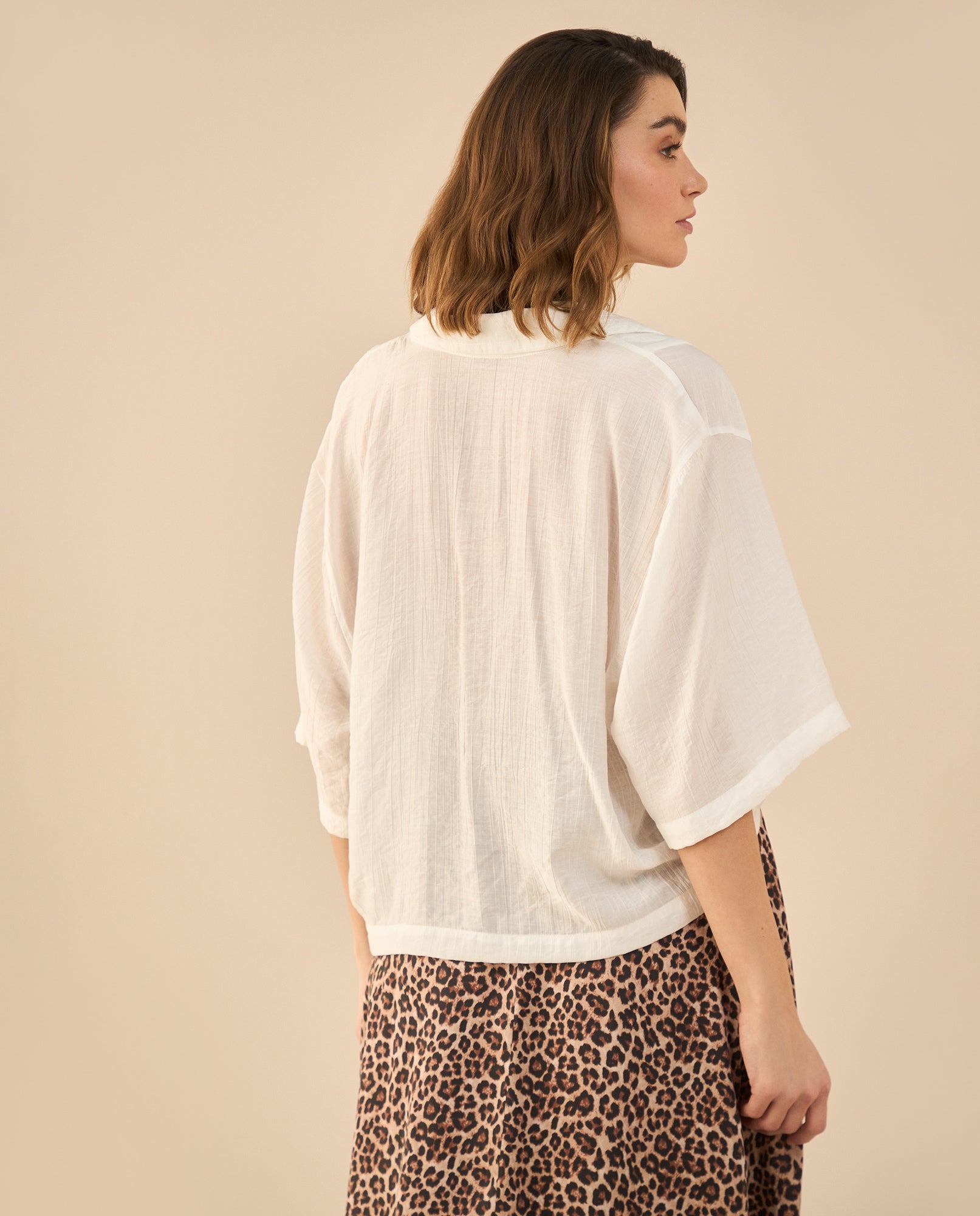 Camisa de diseño cerrado para mujer - Blanco 34_612G016_BLA110601_4