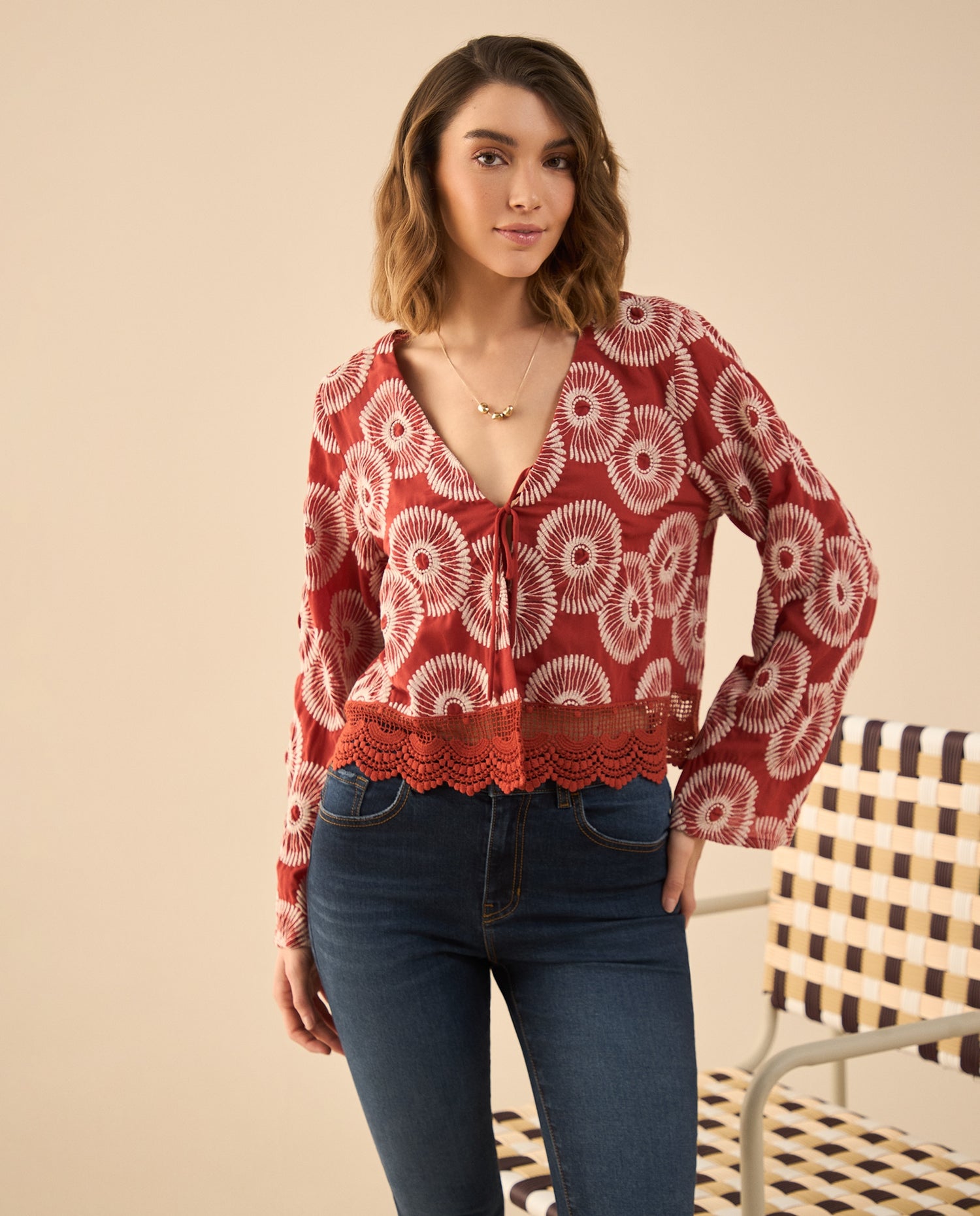 Camisa con detalles bordados para mujer - Rojo