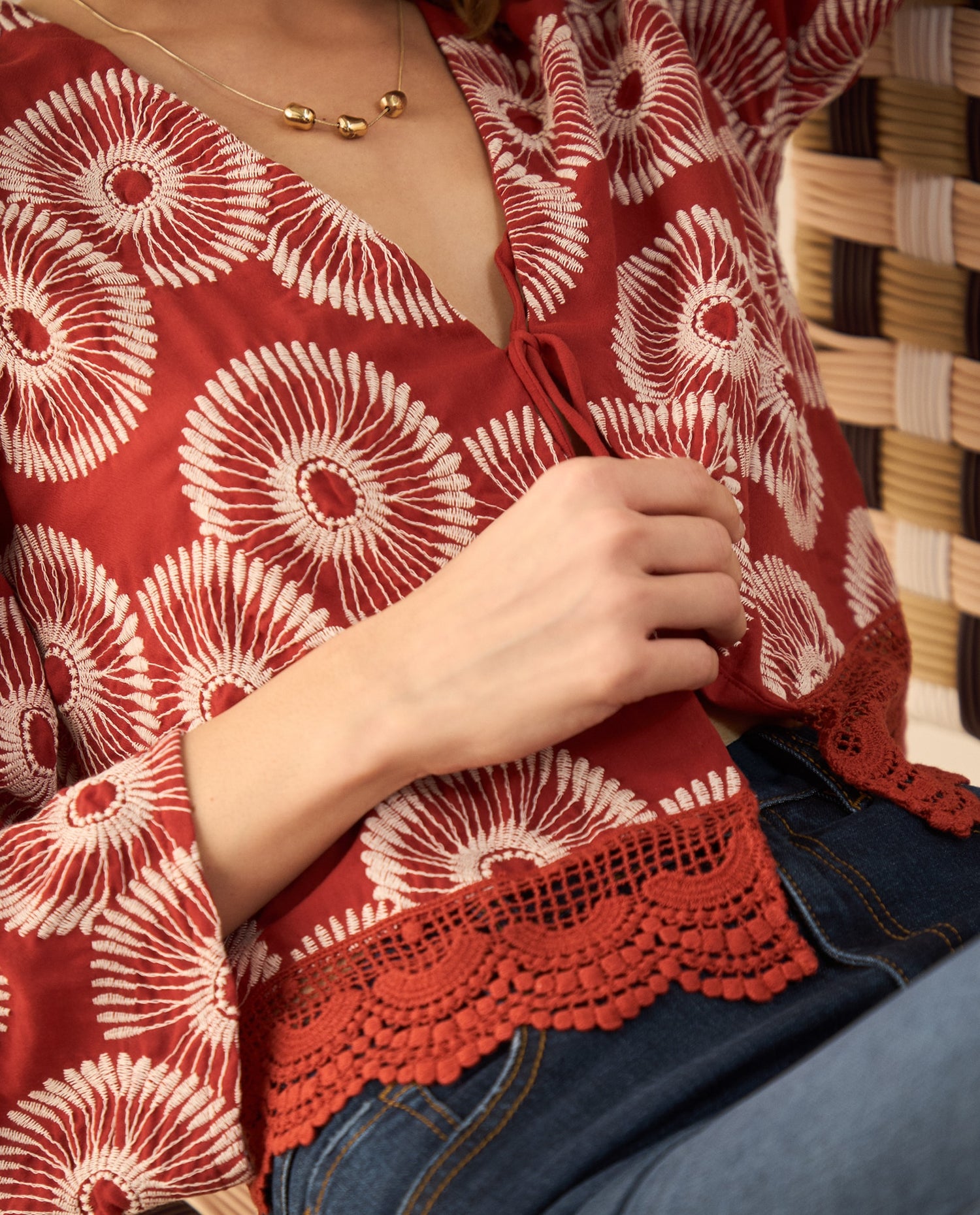 Camisa con detalles bordados para mujer - Rojo