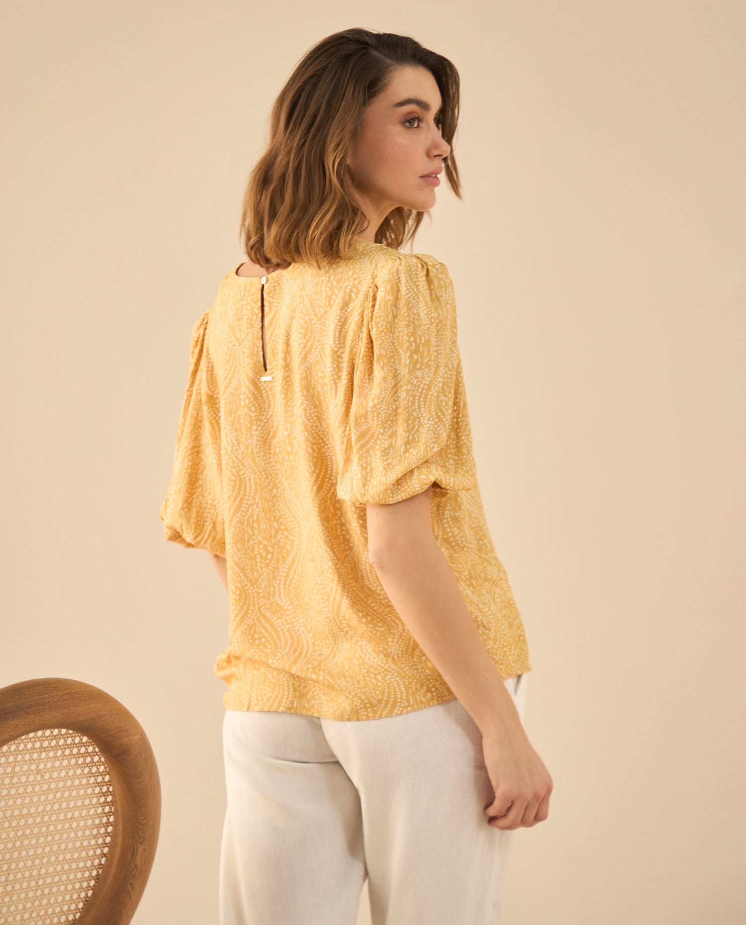 Camisa estampada manga corta para mujer - Beige
