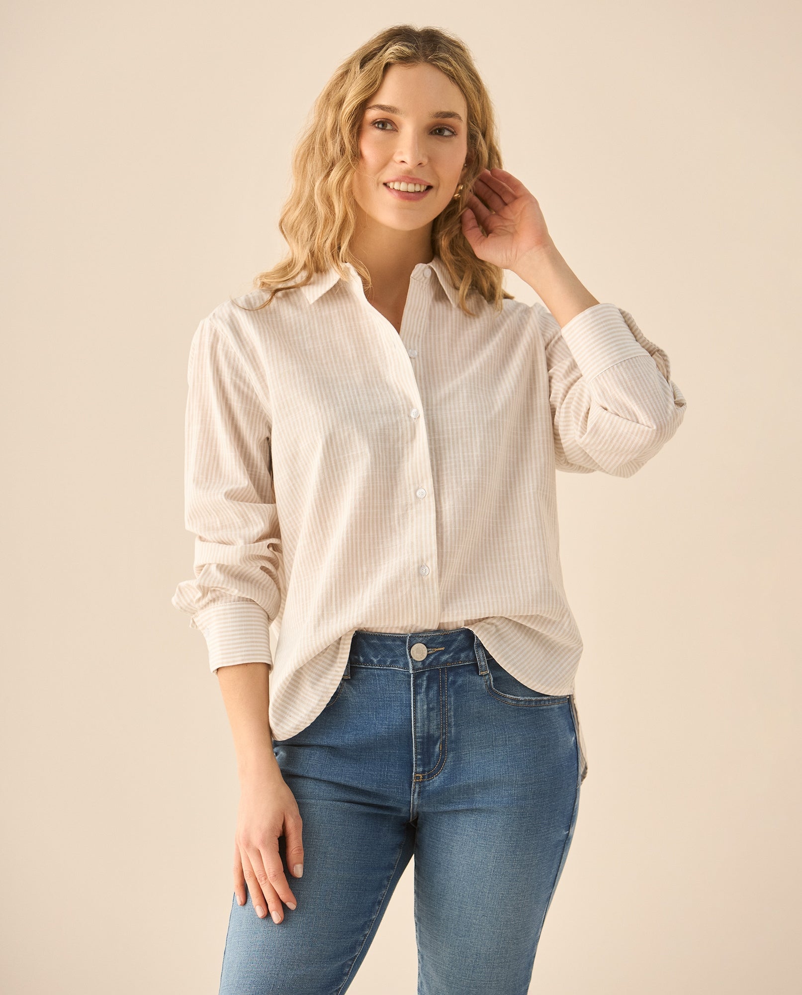 Camisa de diseño a rayas para mujer - Beige 34_612G040_BEI151307_0