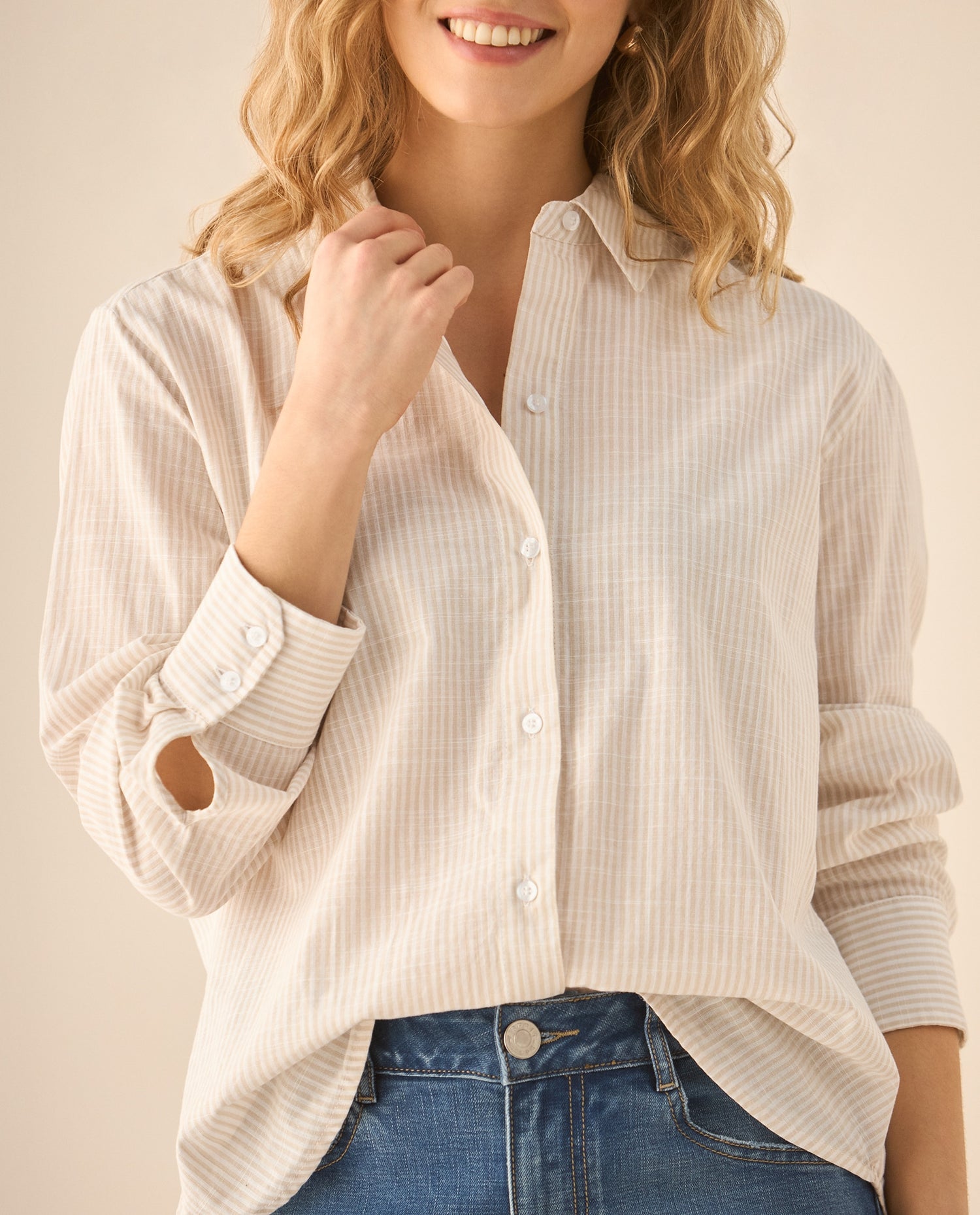 Camisa de diseño a rayas para mujer - Beige
