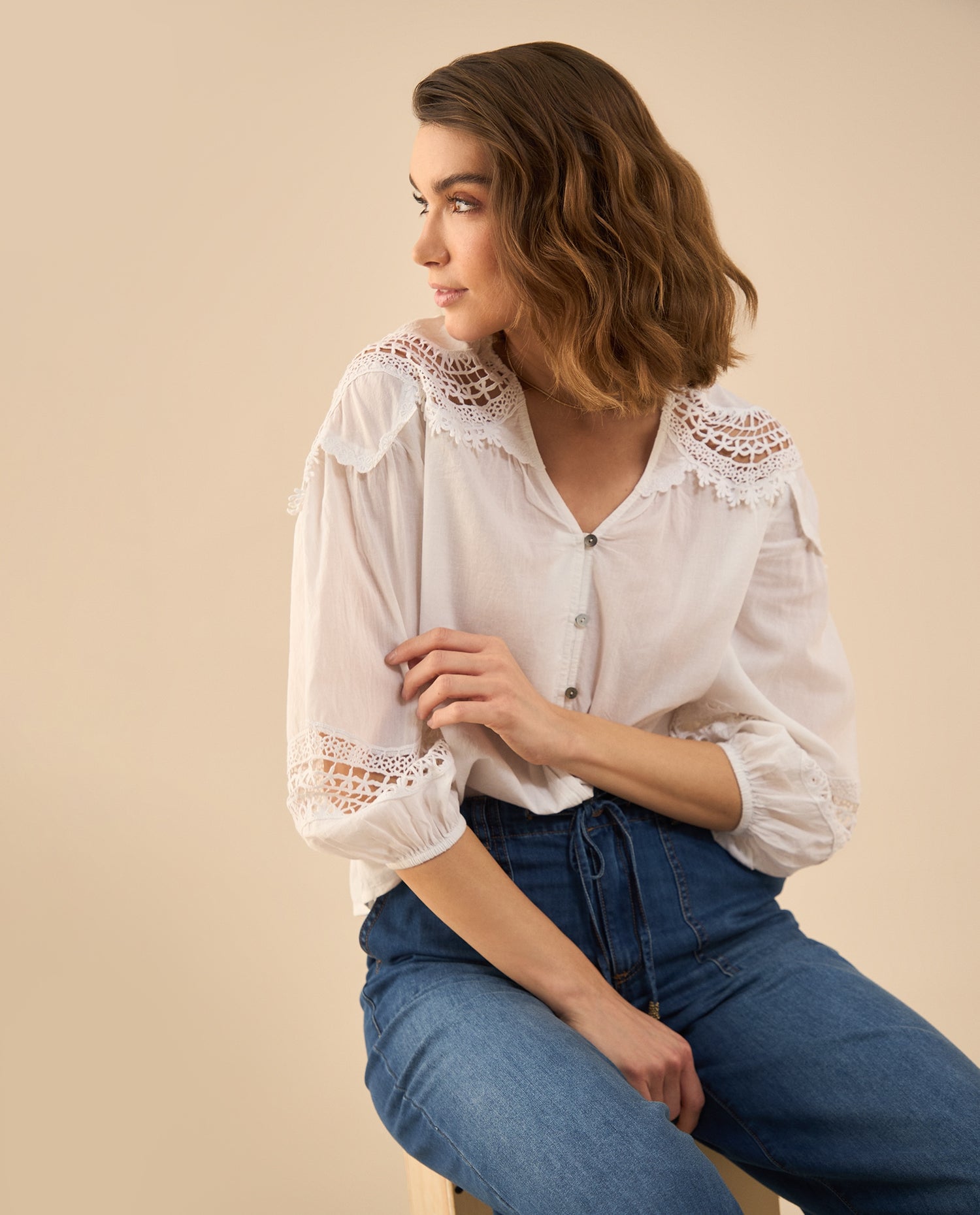 Camisa cuello neru con bolero para mujer - Blanco