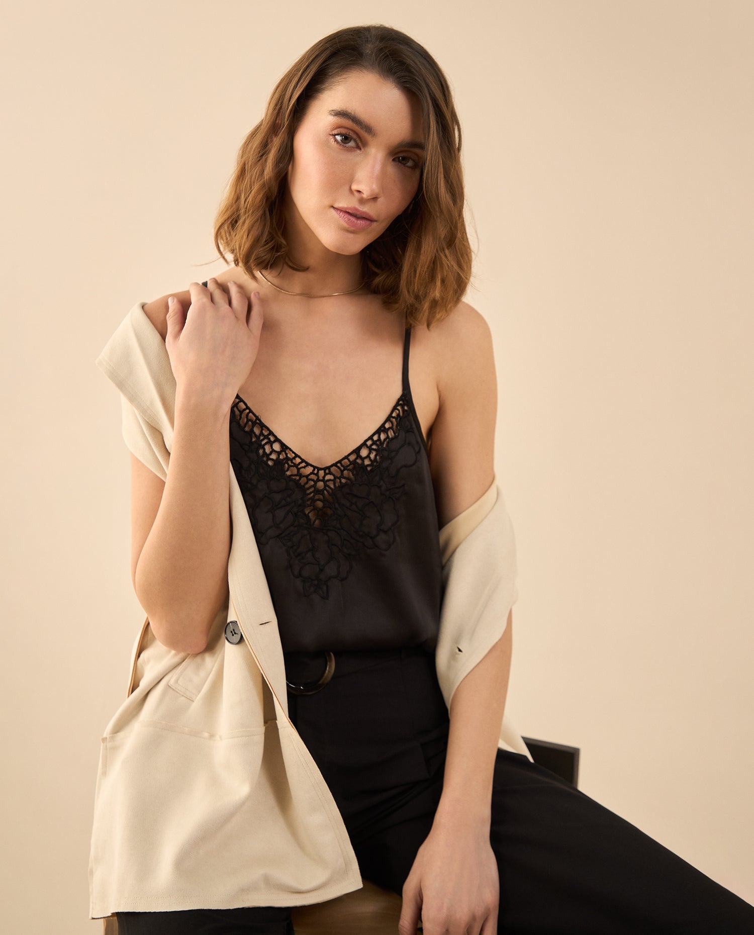 Camisa de tiras satinada para mujer - Negro