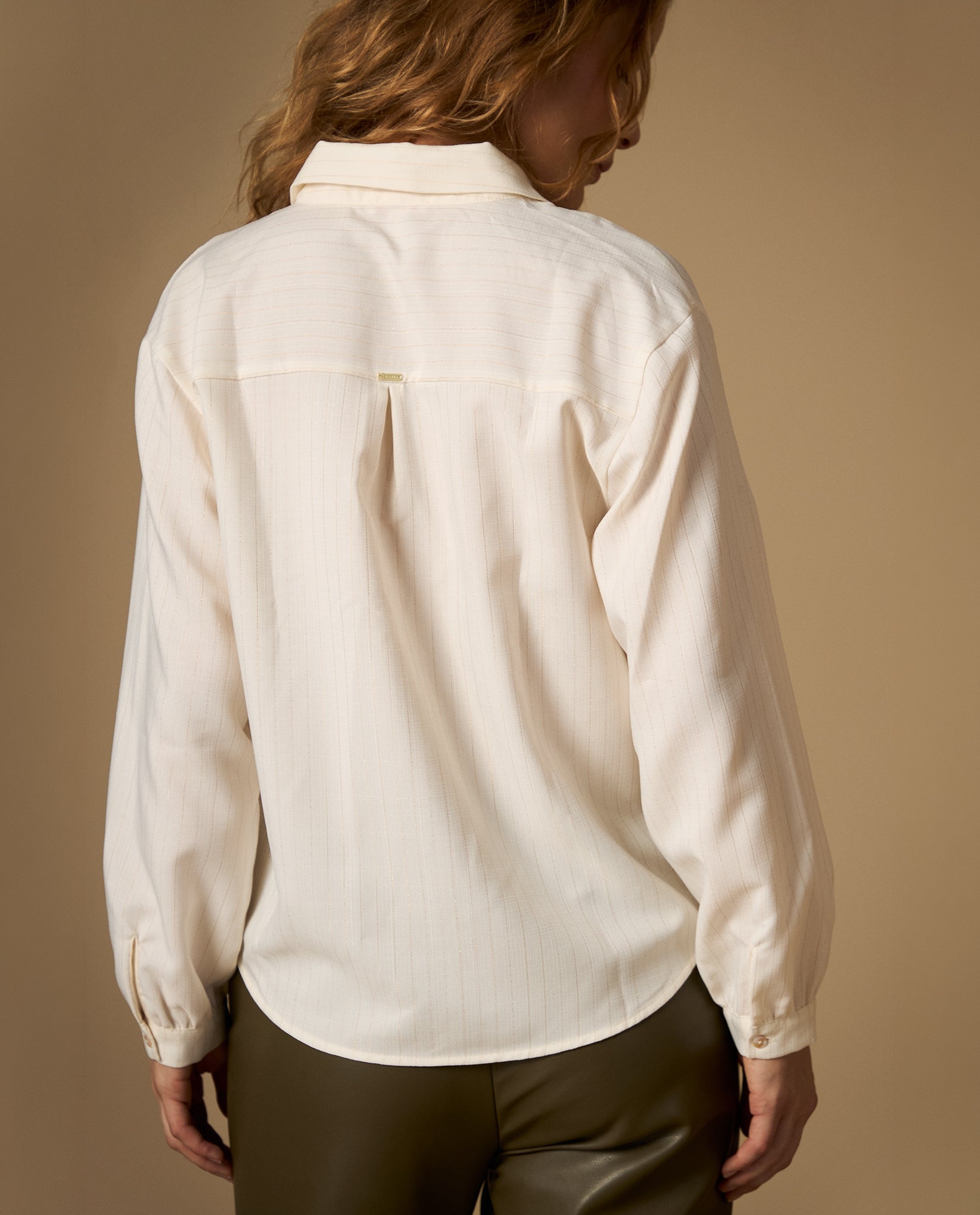 Camisa camisera manga larga con acabado luminoso - Crudo 34_612H005_CRU114201_4