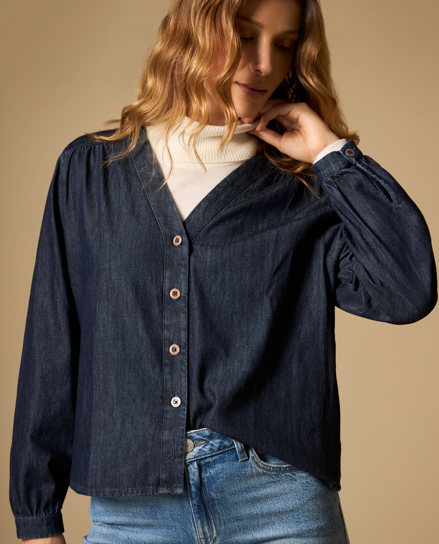 Camisa de algodón manga larga cuello en V - Azul