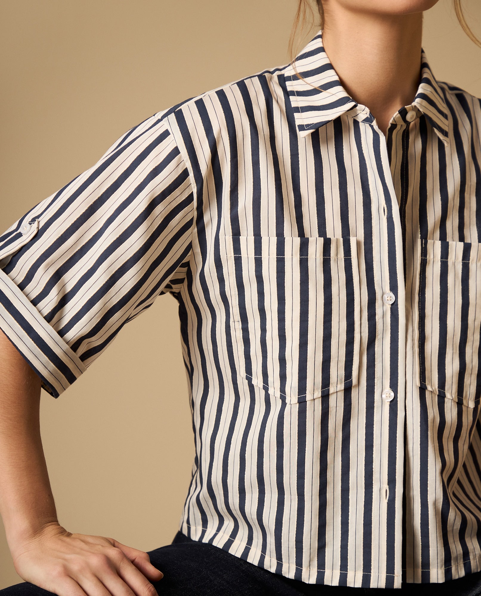 Camisa camisera manga corta con bolsillos frontales - Crudo 34_612H034_CRU114201_4