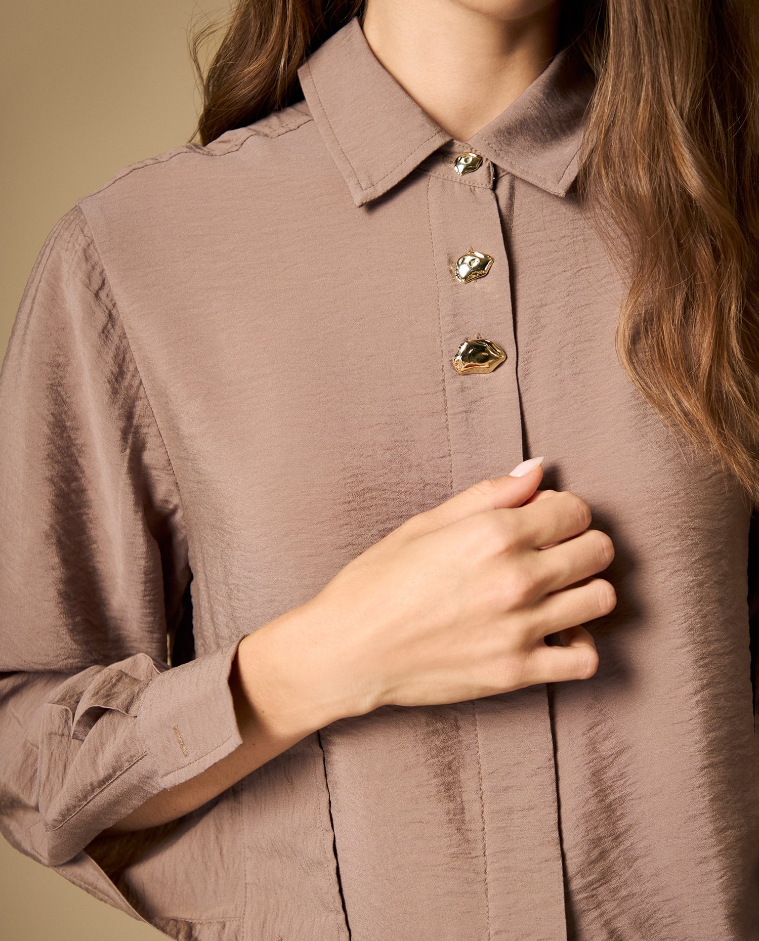 Camisa camisera manga larga con caída fluida - Café