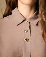 Camisa camisera manga larga con caída fluida - Café