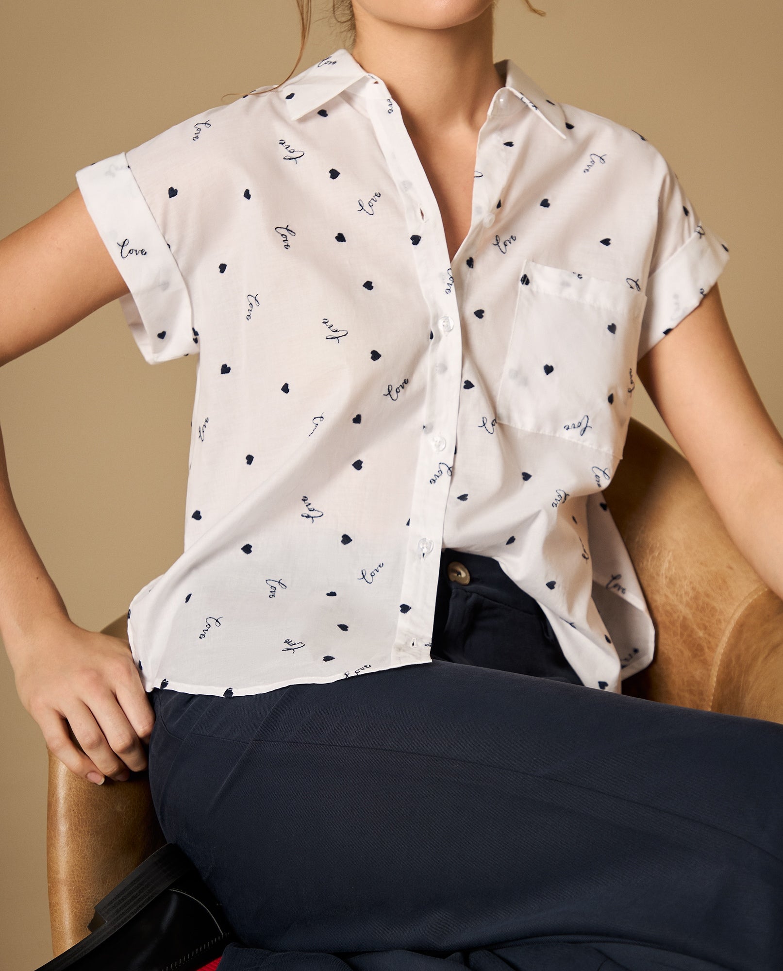 Camisa manga corta con bordado de corazones y letras - Crudo 34_612H042_CRU110602_0