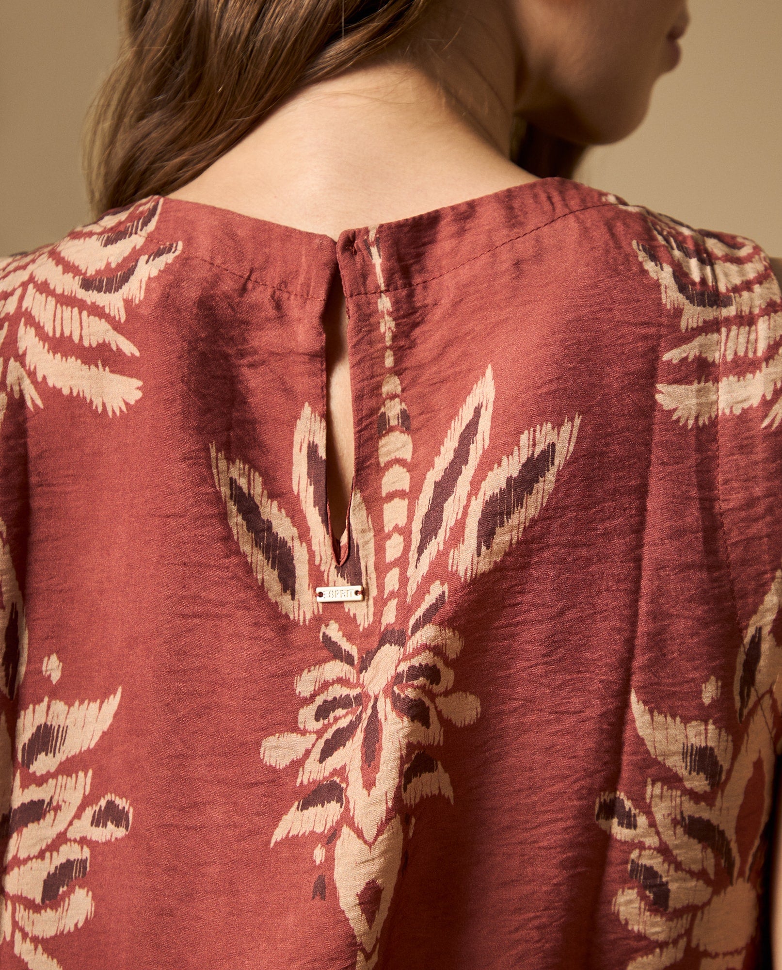 Camisa manga larga cuello camisero en tejido fluido - Rosa 34_612H059_ROS141312_4