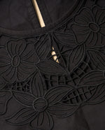 Camisa manga sisa con bordado floral - Negro