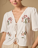 Camisa bordada manga corta cuello en V con lazos - Crudo